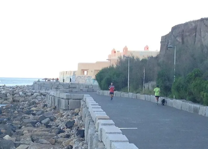 Bff - Family And Friends * Carcavelos (Lisbon)