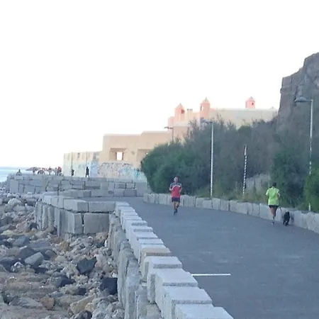 Bff - Family And Friends * Carcavelos (Lisbon)